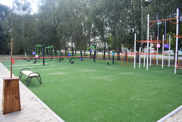Відкриття workout-майданчиків в Макарівському районі. Фото