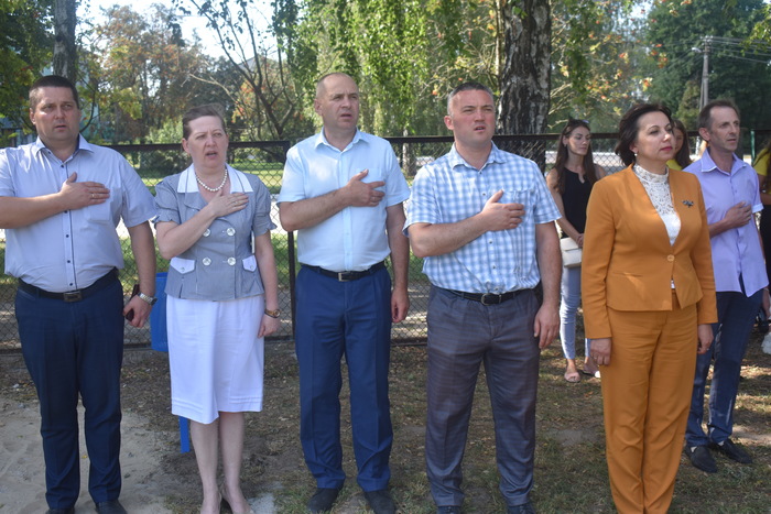 Відкриття workout-майданчиків в Макарівському районі. Фото