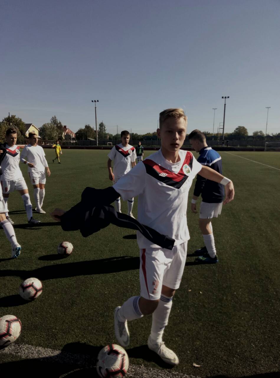 5-й тур ЧУ з футболу, ДЮФЛУ. Фото