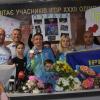 Як Ірину Коляденко зустрічали в аеропорту. фото