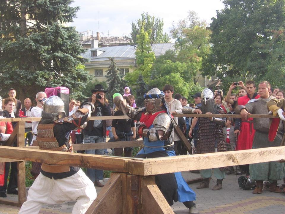 Чемпіонат світу з сучасного мечевого бою. Фото