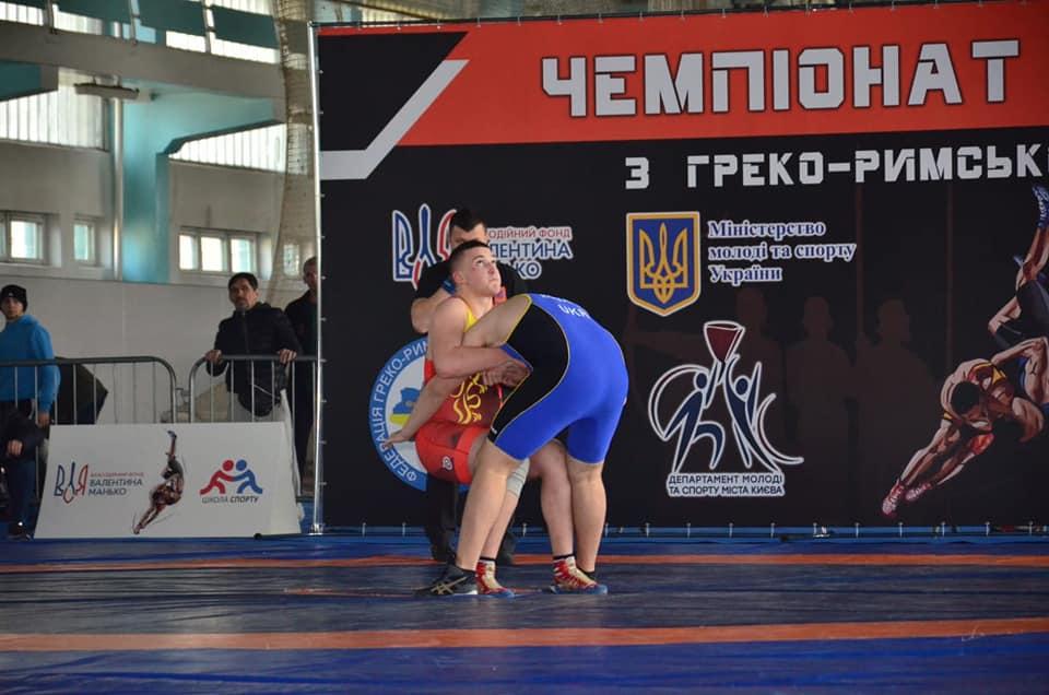 чемпіонат України з греко-римської боротьби серед кадетів, Київ. фото