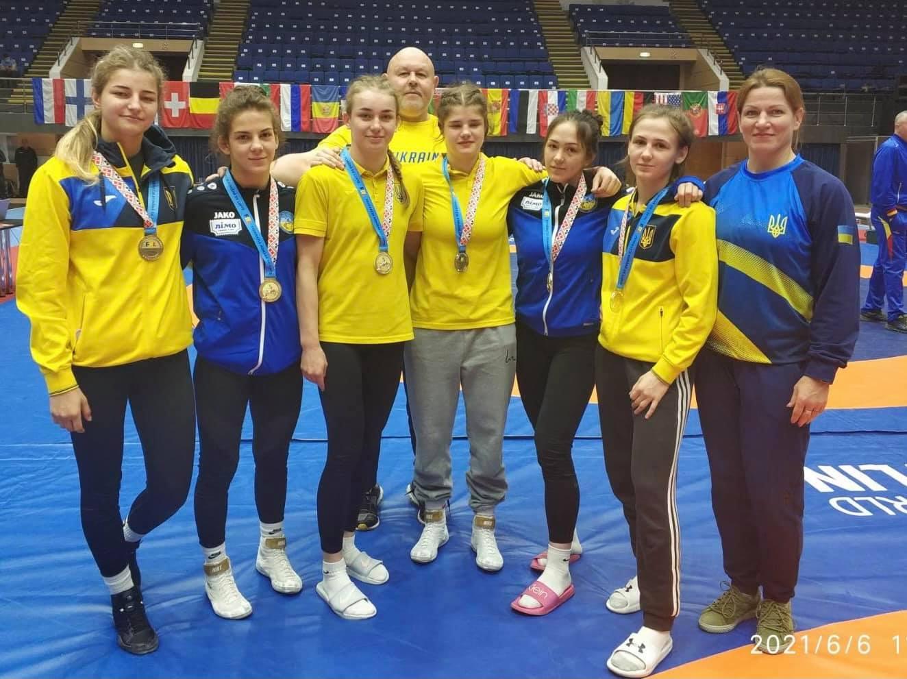 міжнародний турнір з вільної боротьби серед юніорів, Бухарест. фото міжнародний турнір з вільної боротьби серед юніорів, Бухарест. фото