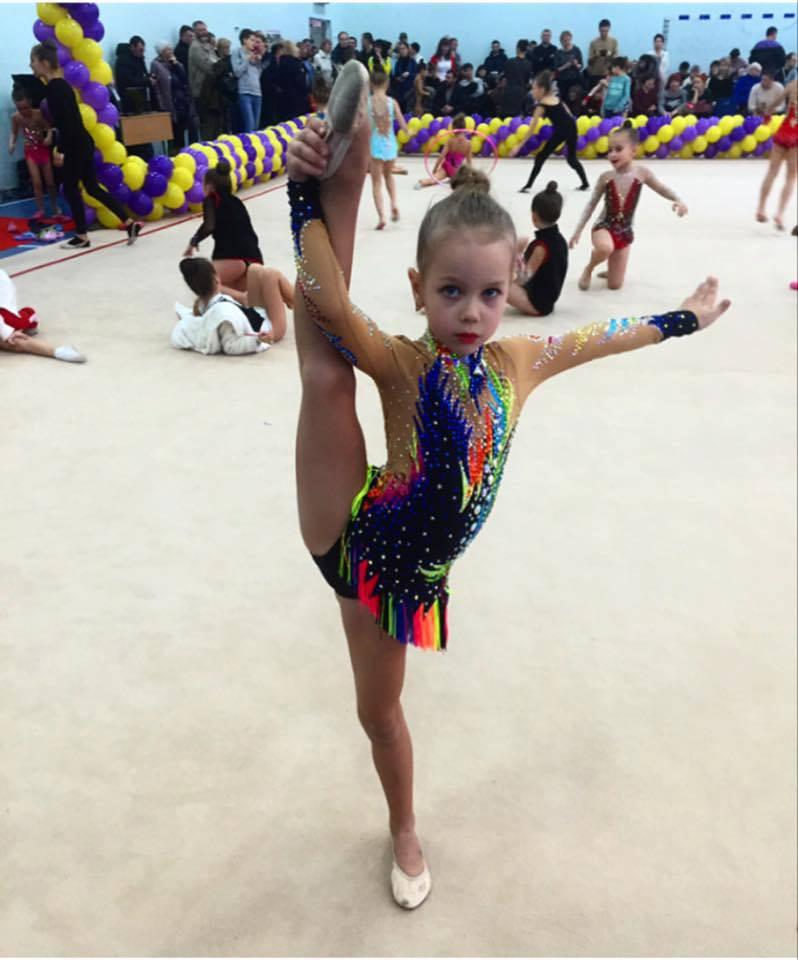 Турнір з художньої гімнастки "Дарницькі грації". Фото