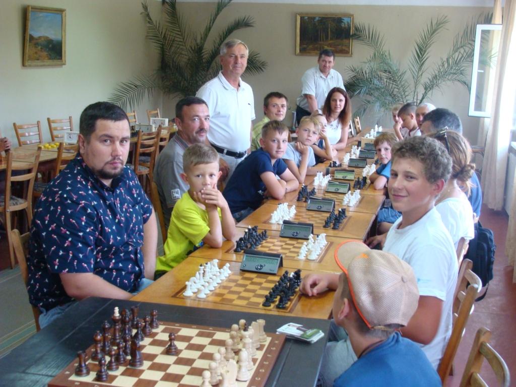 Турнір з шахів, Березань. Фото