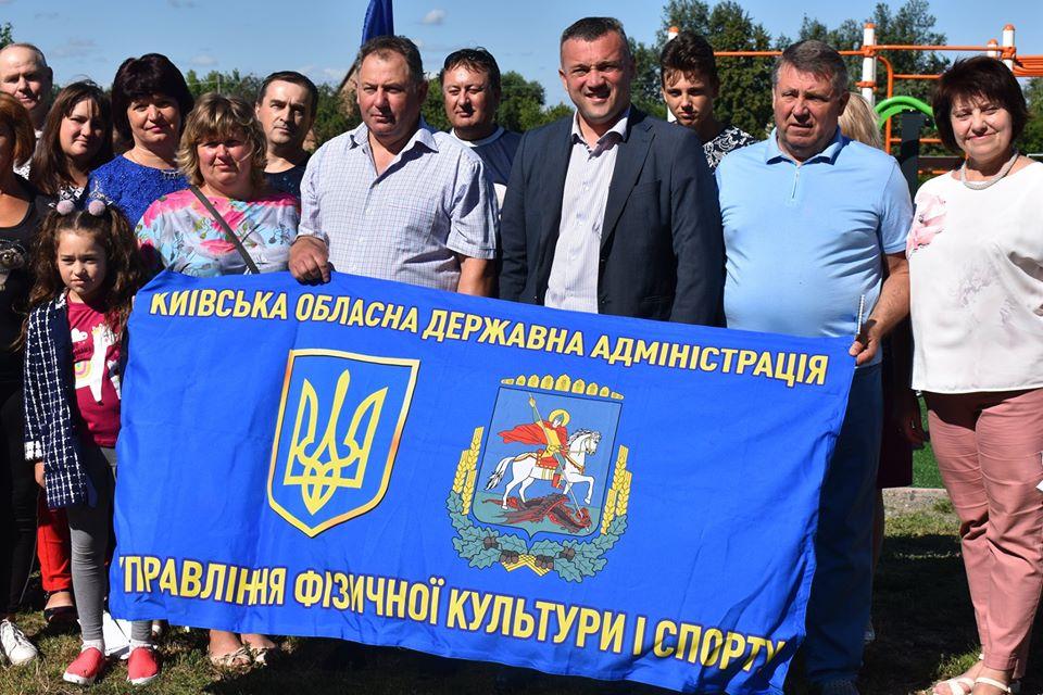 Воркаут у Пархомівці. Фото
