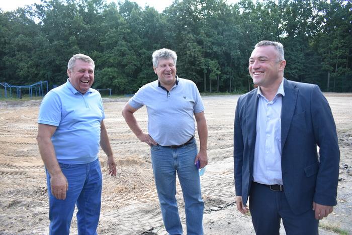 Мультифункціональний майданчик, Володарка. Фото