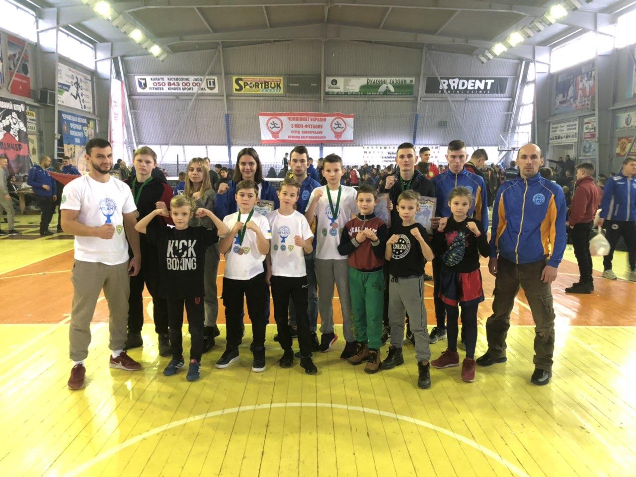 В перші дні зими Чернівецька область приймала Кубок України серед юнаків та юніорів з кікбоксингу WAKO. Фото
