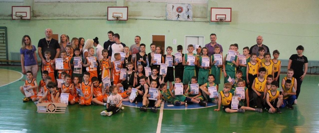 Юнацька баскетбольна ліга Київської області. Фото