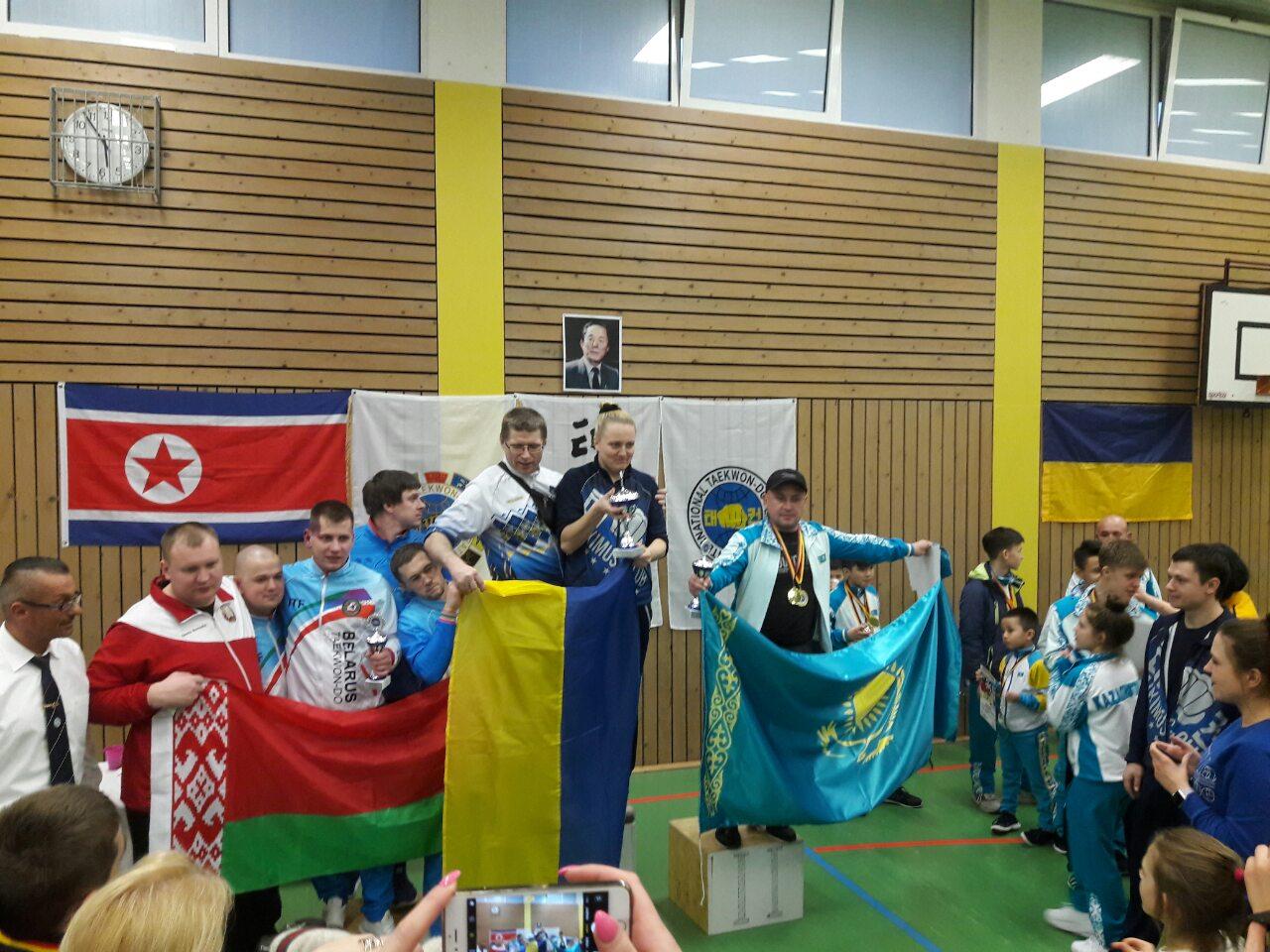Міжнародний відкритий чемпіонат Німеччини з таеквон-до ІТФ. фото