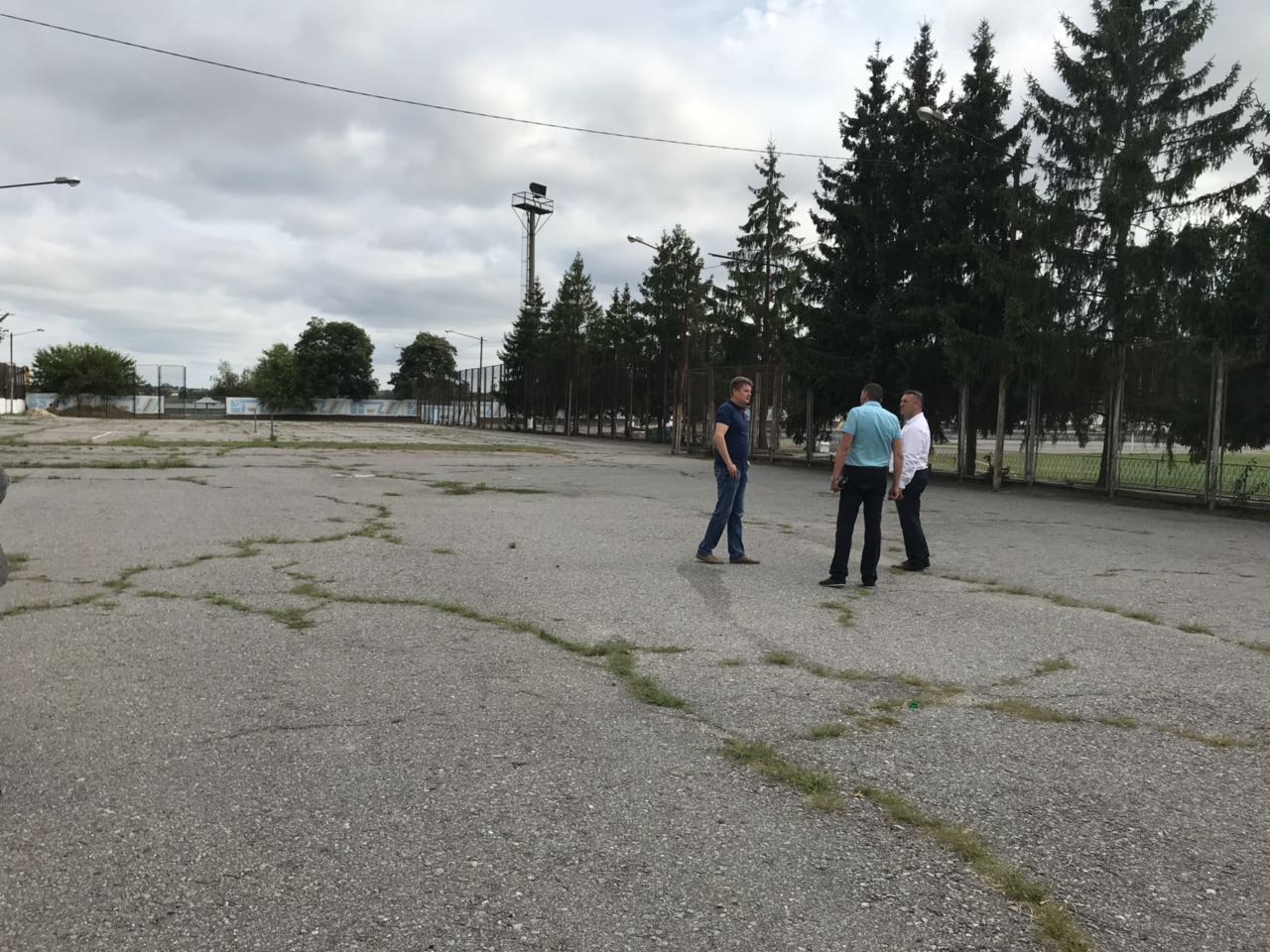 Мультифункціональний спортивний майданчик в Березані. Фото